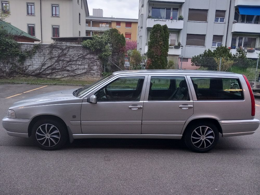 Volvo v70 2.5 Automat ab mfk