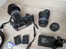 Réflex numérique Pro Konica Minolta + grand angle