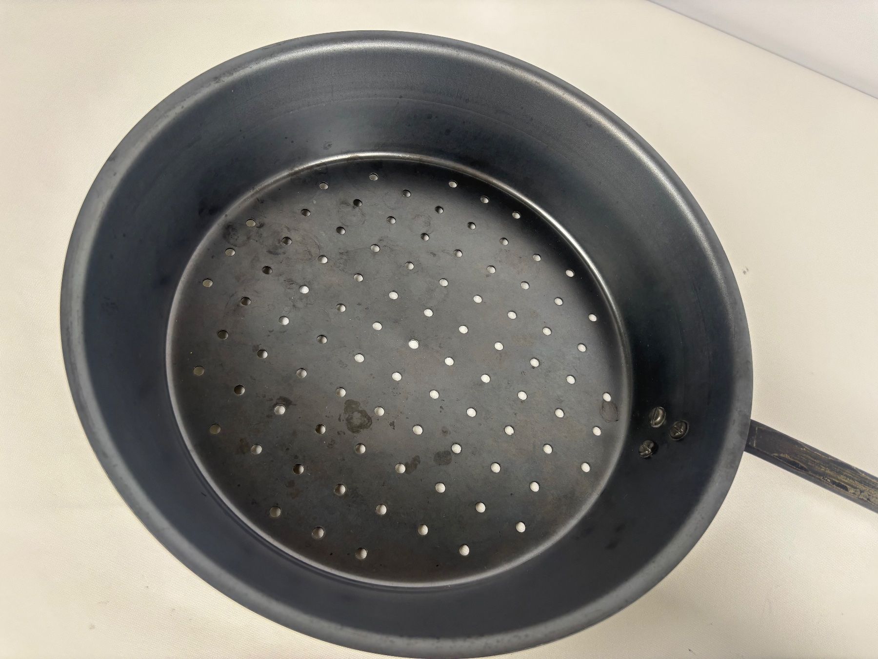 Padelle: Schwarze Marronipfanne – Usato da Wettingen venduto da Wendemarket 5