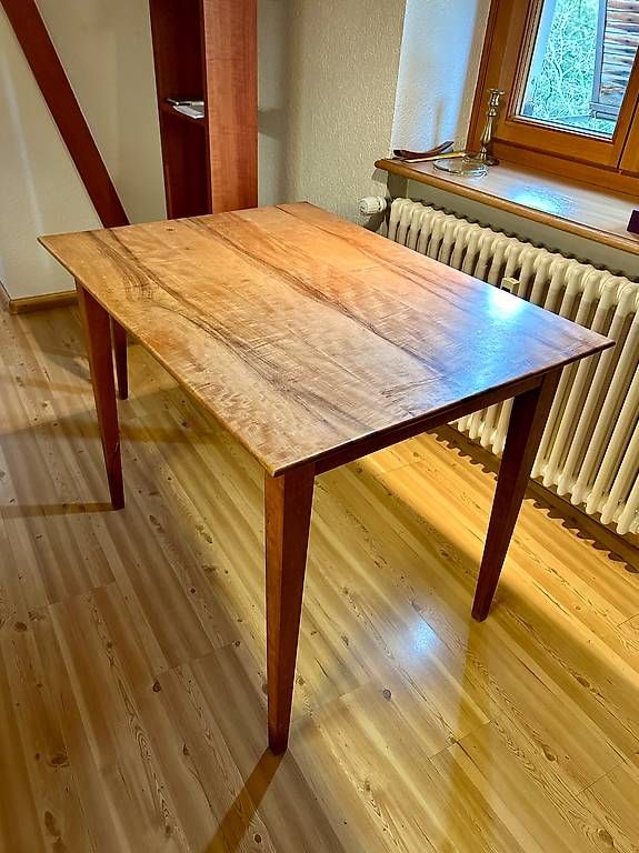Schreibtische: Schreibtisch – Gebraucht aus Basel von SanLwin 1