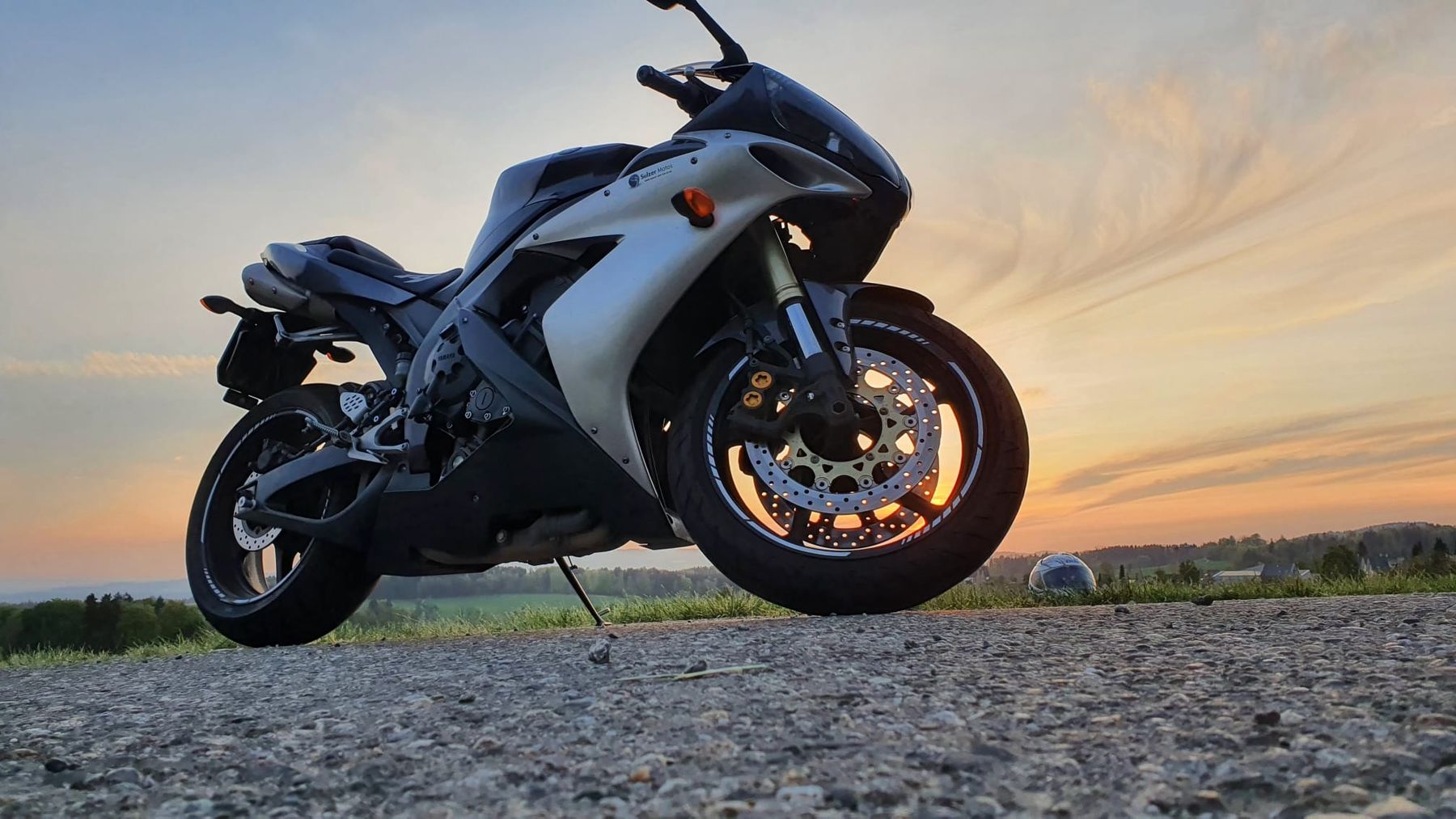 Yamaha Strada: Yamaha R1 – Usato da Kerns venduto da Aviator_Ben 1