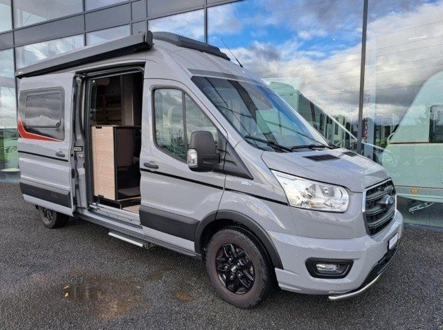 Bürstner Veicoli da campeggio: Ford Transit Bürstner Lineo C590 – Usato da Biel/Bienne venduto da VOEVOE