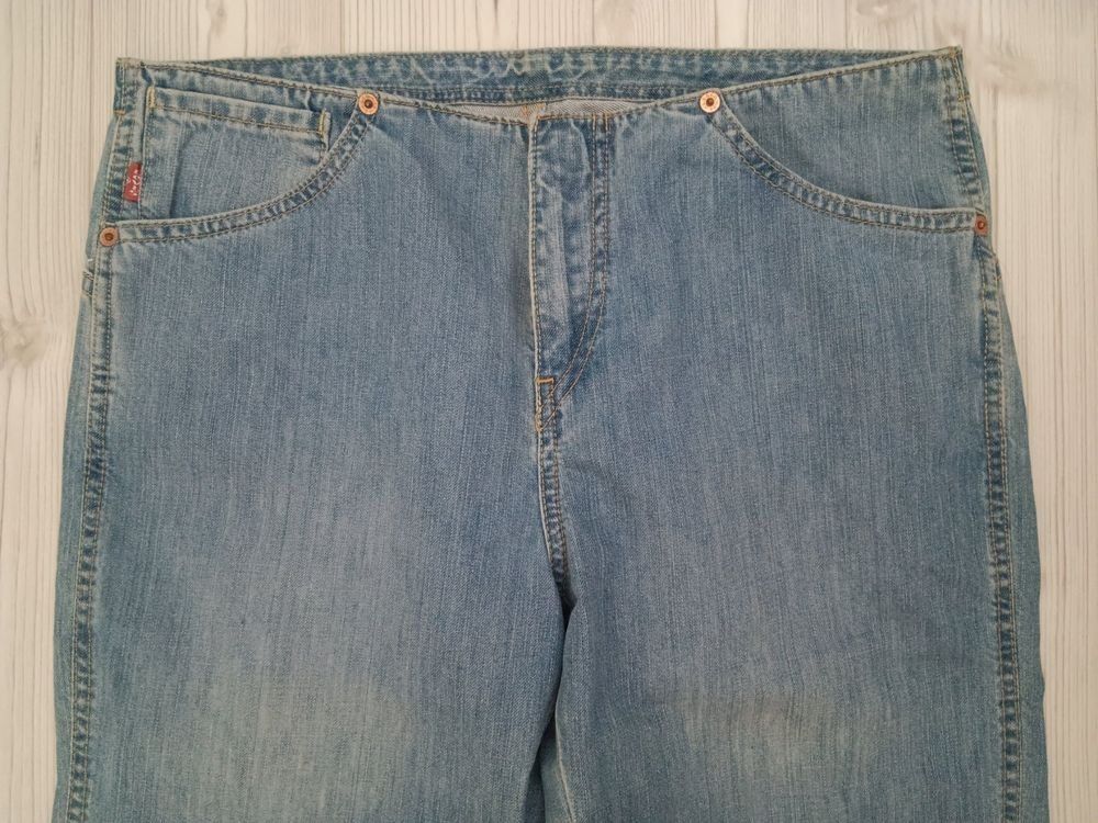 Levi's Jeans: Jeans  LEVIS STRAUSS 565  Taille / Grosse W31 L34..... – Usato da Cossonay-ville venduto da Super-Price-Quality 1