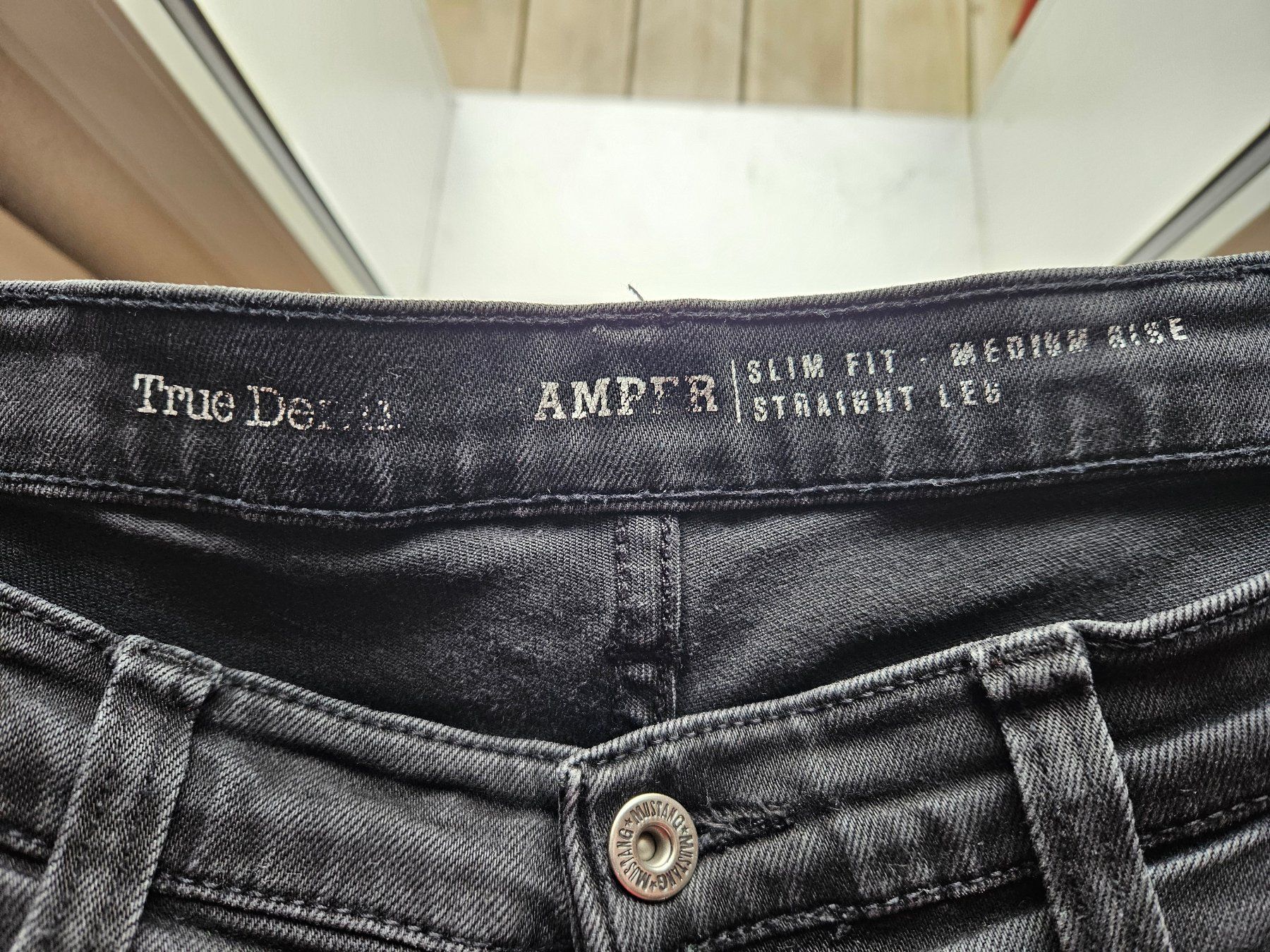 Jeans: Mustang Tramper Jeans 38/30 – Usato da Zäziwil venduto da Lesny3 3
