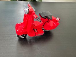 Lego Vespa rot