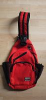 Rote Diagonale Seitentasche (Rucksack)