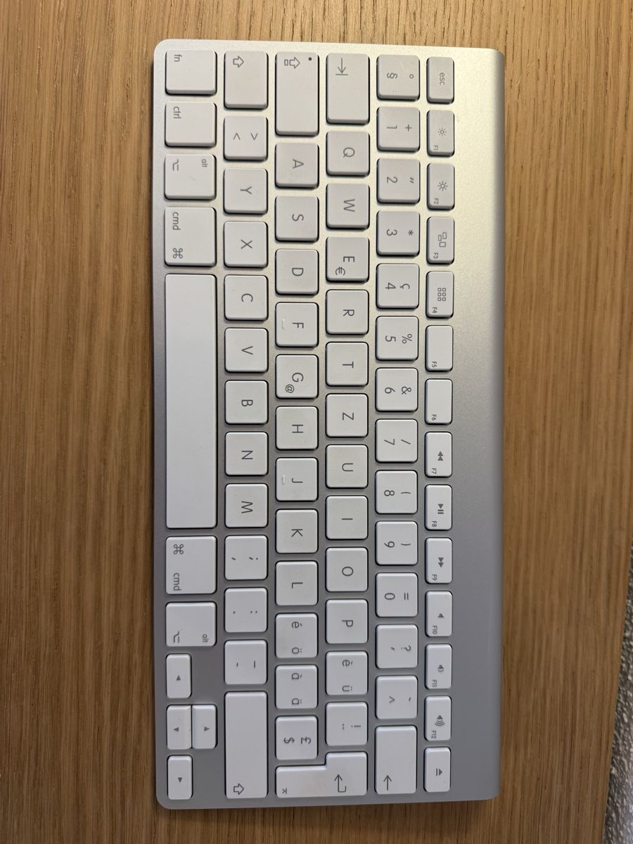 Apple Tastiere: Clavier et souris Apple Magic Mouse, bon état – Usato da Kloten venduto da Mumiiin 2