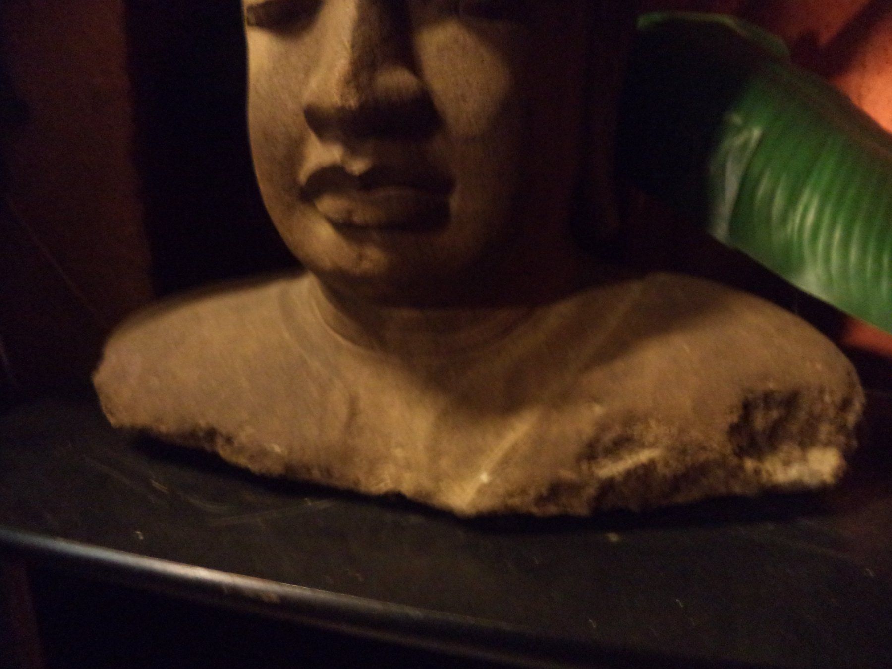 Skulpturen & Statuen: alter Steinkopf  Tibet sehr schwer hat sein alter – Gebraucht aus Rieden AG von Wirth03 3