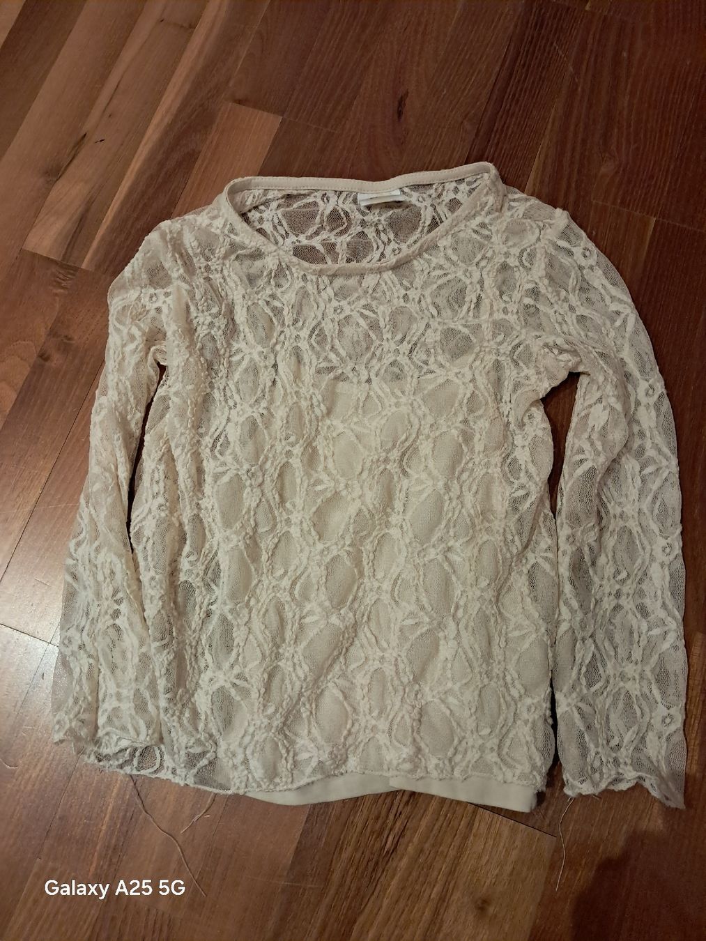 Zara Camicette, T-shirt & Top: Blouse manche langue en dentelle taille 120 – Usato da Ferpicloz venduto da Clicli014