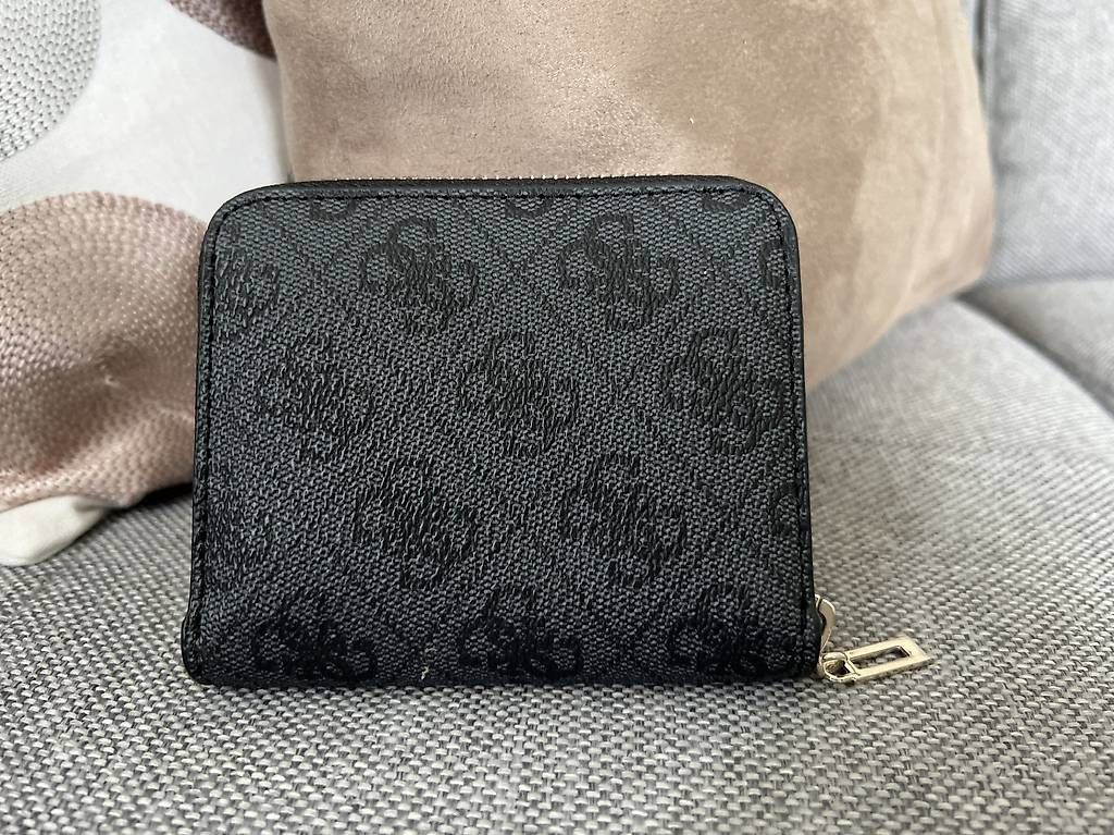 Portemonnaie: Porte-monnaie GUESS – Gebraucht aus Echallens von fayetrahel 1