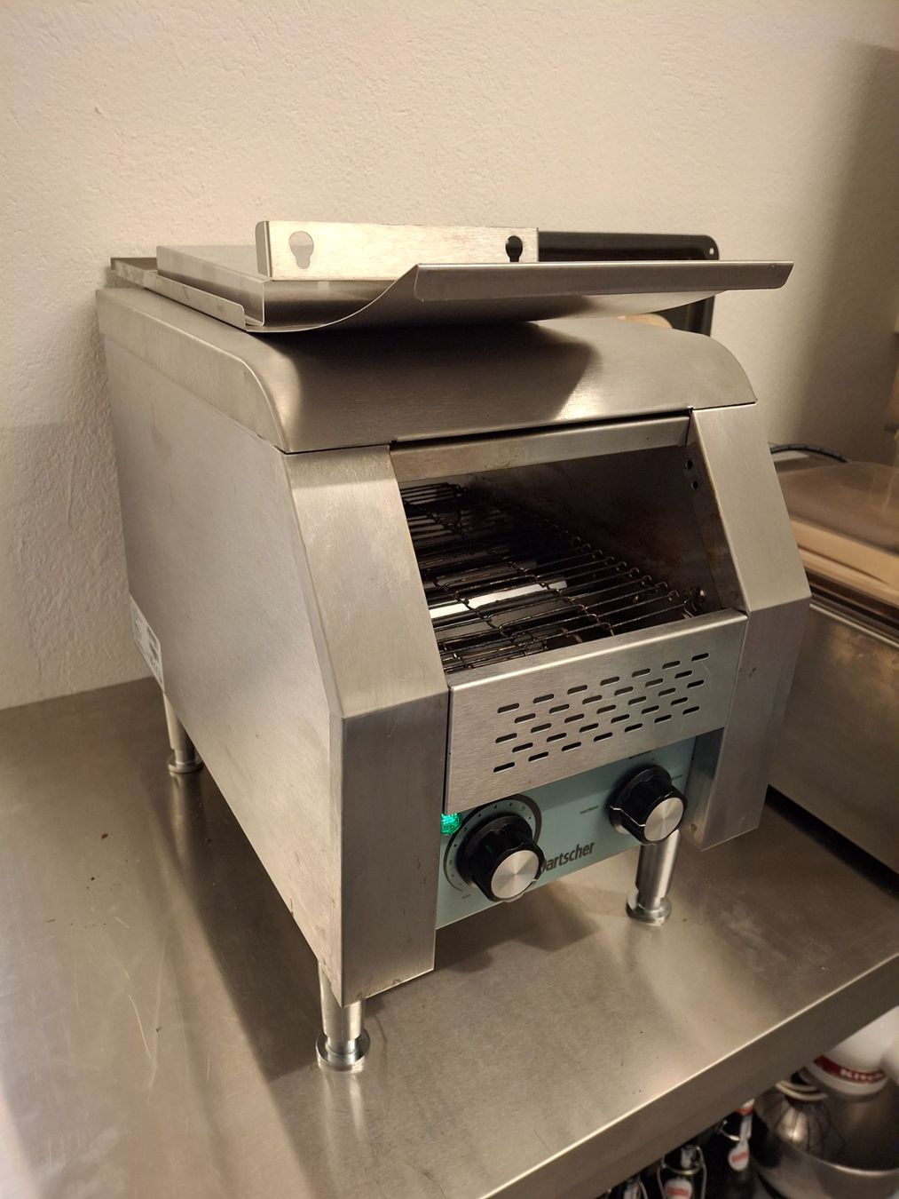Küchengeräte: Durchlauf Toaster – Gebraucht aus Bern von Sahlenweidli