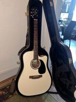Takamine Gitarre EF300SE-BW weiss inkl. Koffer gebraucht