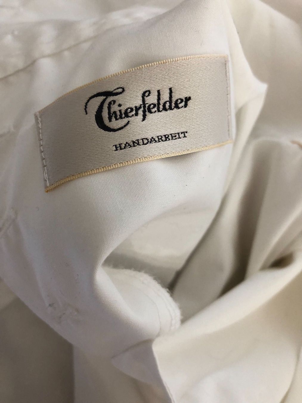 Camicette: Weisse Bluse mit grossem Kragen Gr.S – Usato da Bonstetten venduto da Audreystyle 2