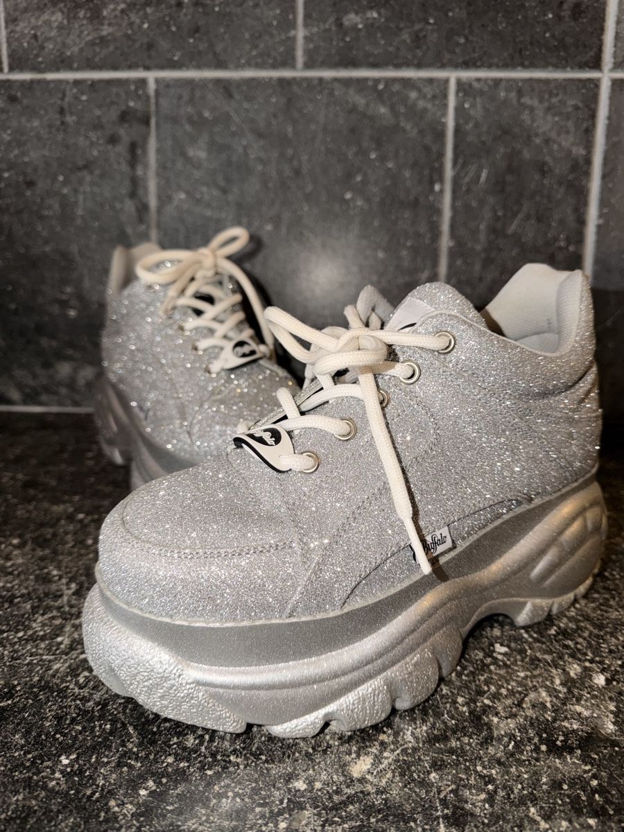 Buffalo Scarpe da donna: Buffalo Plateau Sneaker, Grösse 37 – Nuovo (secondo la descrizione) da Lenzburg venduto da Vani1313
