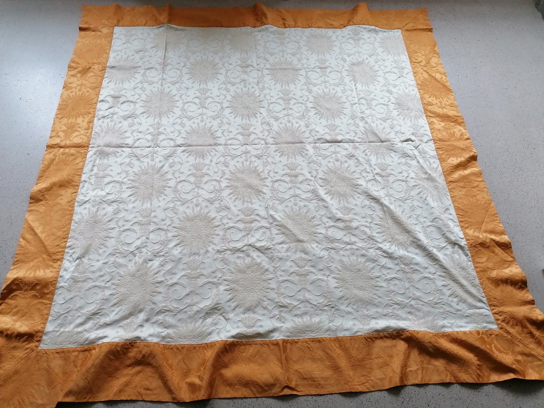Decken: Wunderschöne Decke für Sofa oder Sitzmöbel – Gebraucht aus Wallisellen von Muggeli1970
