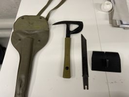 Militärhacke zu verkaufen