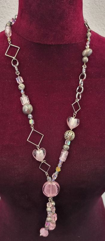 Catenine: Halskette modisch rosa silber Farben – Usato da Rüti ZH venduto da Restwert_Rueti_ZH