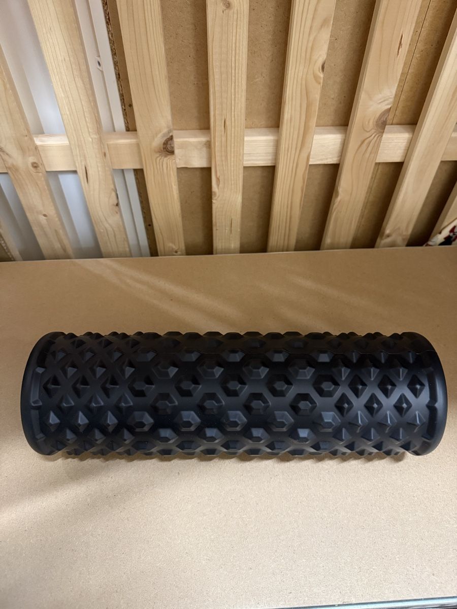 Blackroll Dispositivi per massaggi: Black Foam Roller with Textured Surface for Massage Training – Nuovo (secondo la descrizione) da Bülach venduto da TheMostShameful 1