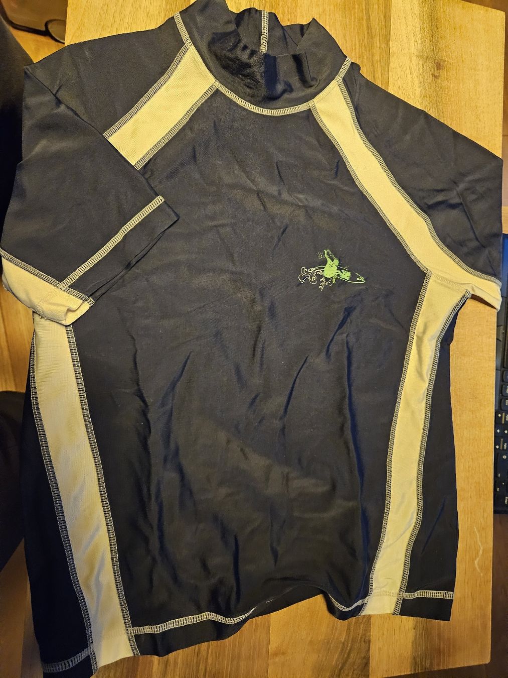 Badehosen: TCM UV-Shirt, Gr. 122 – Gebraucht aus Spiez von ann_y7bb