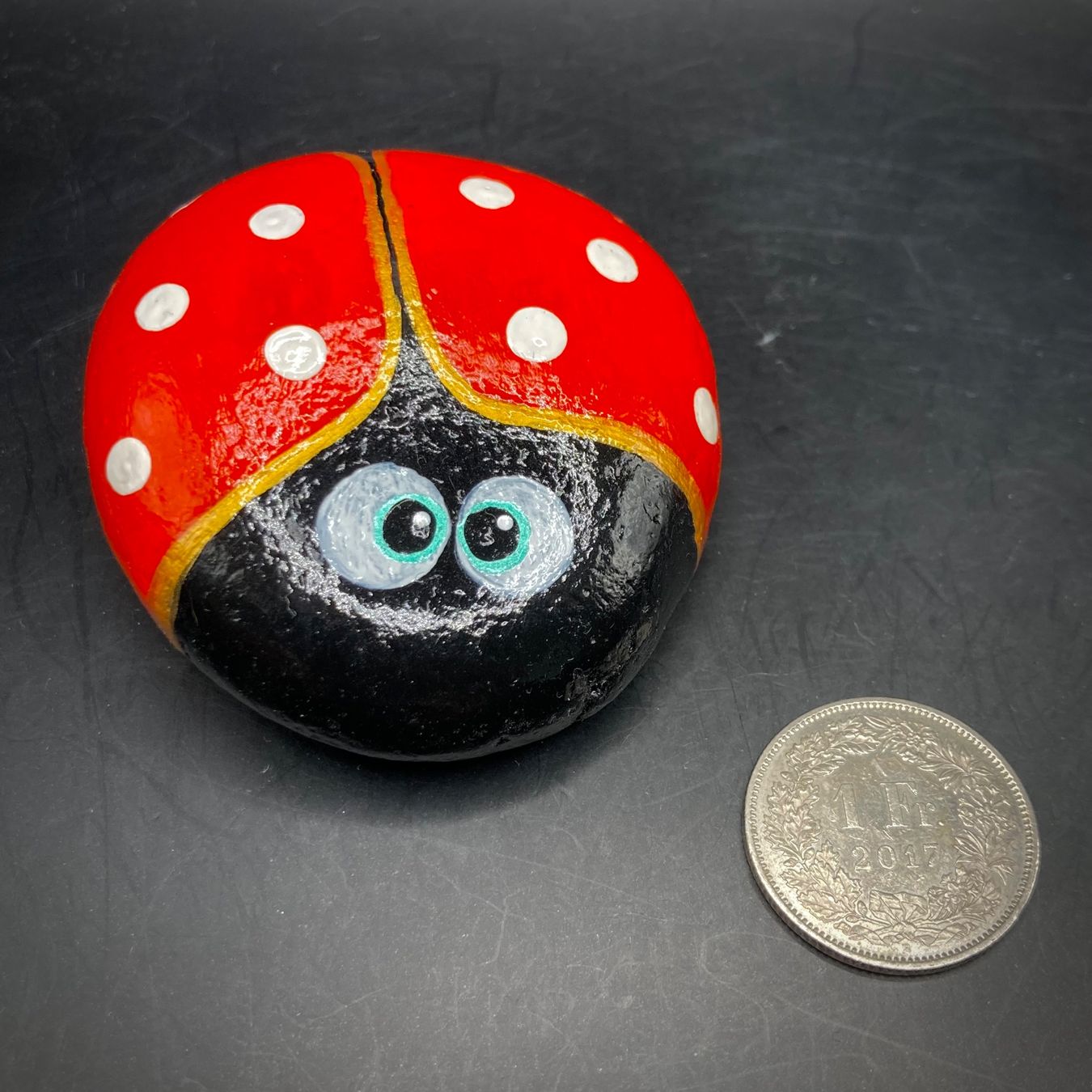 Tutte le decorazioni: Handbemalte Marienkäfer, Glückskäfer, Gartendeko,Tischdeko – Nuovo e nell'imballaggio originale da Vinelz venduto da Viewfinder84 5