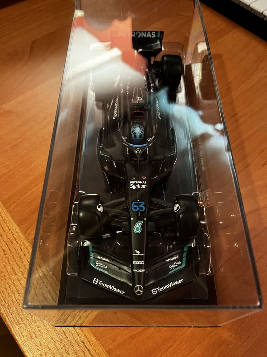 Bburago Modellautos: Bburago F1W14E – Neu und originalverpackt aus La Tour-de-Peilz von m.bedwani 3
