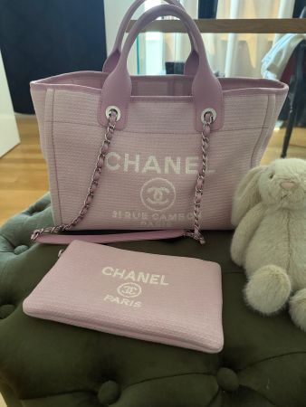 Chanel Deauville Small hellrosa  mit Pochette