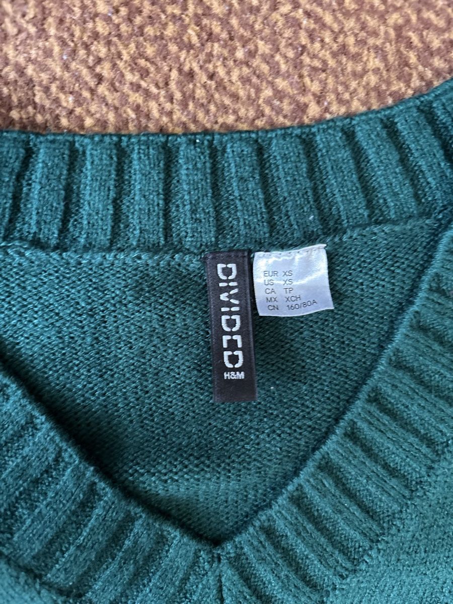 H&M Pulls & Sweat-shirts: Cardigan – D'occasion à Confignon par Second_Hand_Ch 2