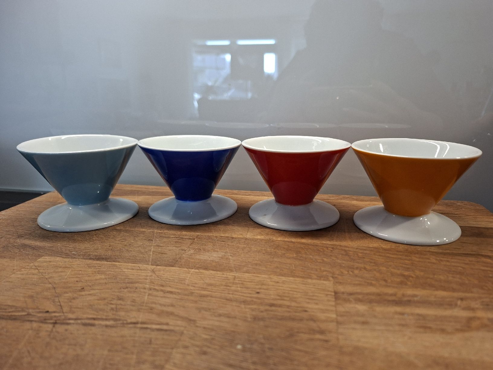 Ciotole: mid century eisschälchen – Nuovo (secondo la descrizione) da Meinisberg venduto da MartinaM1972