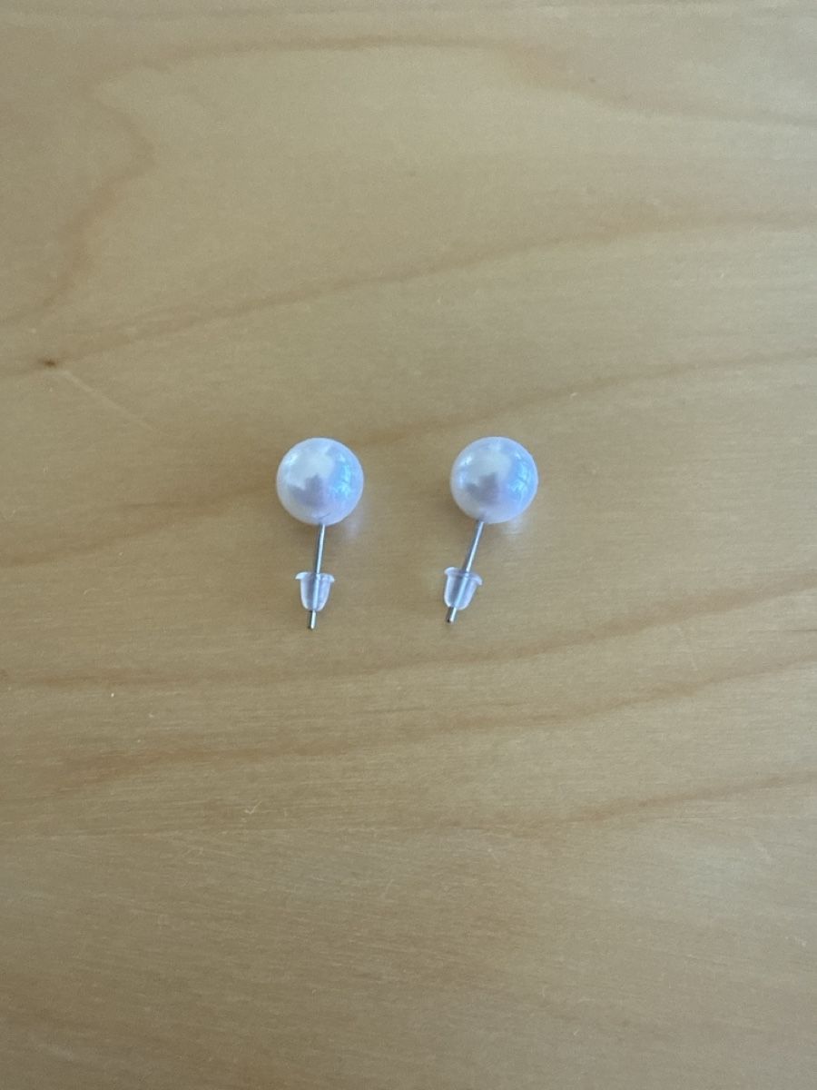 Ohrringe & -stecker: Ohrstecker Perlen weiss klein neu – Neu (gemäss Beschreibung) aus Zürich von Hugsy30 1