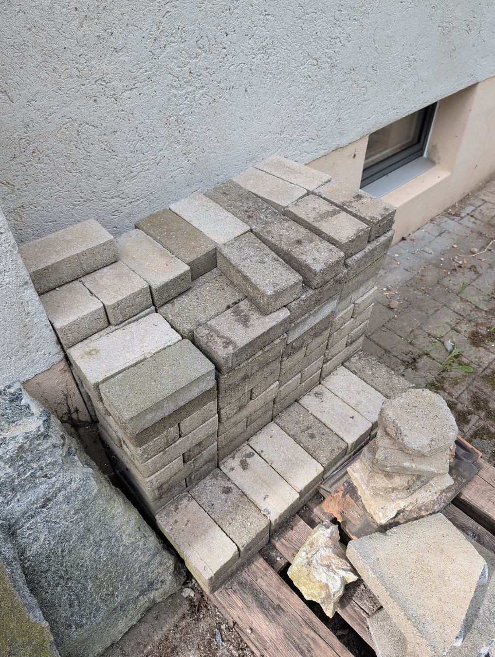 Rivestimenti per pavimenti: Pflastersteine  – Usato da Holderbank SO venduto da Jodaduba