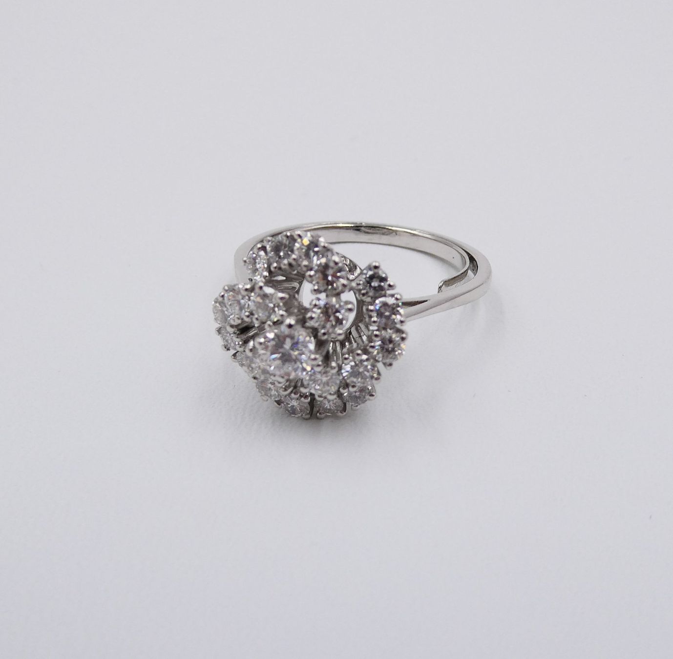 Ringe: VINTAGE DIAMANT RING IN 750 WEISSGOLD – Gebraucht aus Luzern von EdiGem 7