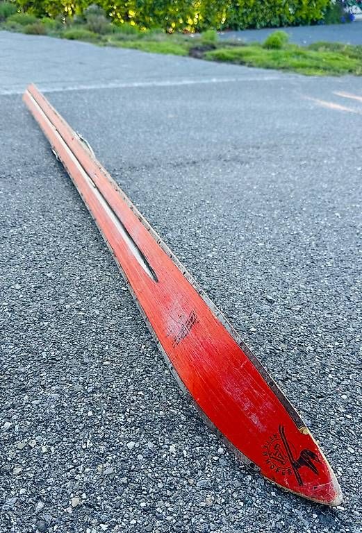 Skis: Antike Skies – Gebraucht aus Wengi b. Büren von switte 3
