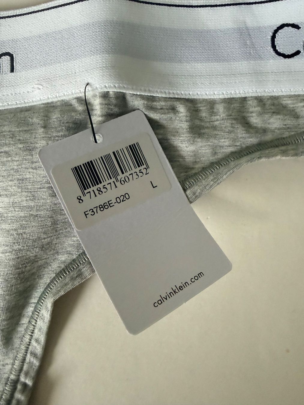 Calvin Klein Altra biancheria intima: String, CALVIN KLEIN, Grösse L, 1 Stück in Grau – Nuovo e nell'imballaggio originale da Rudolfstetten venduto da gst_g7xl 2