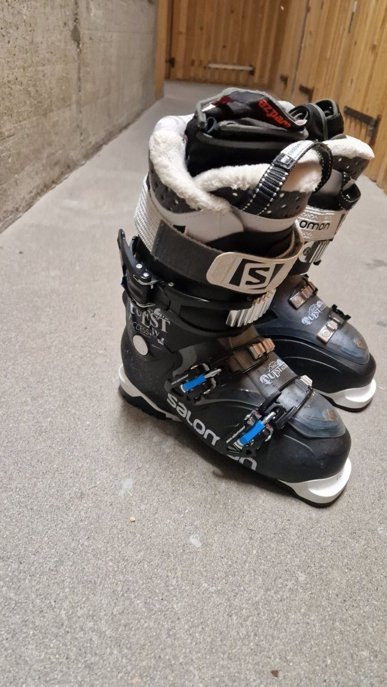 Salomon Sci: Bottes de Ski Salomon – Usato da Genève venduto da car_2wpt 1