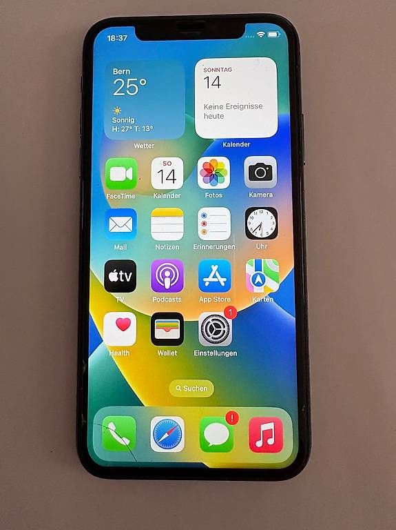Telefoni cellulari / Smartphones: iPhone 10 in gutem Zustand mit schwarzer Hülle – Usato da Zürich venduto da James_Kr 1