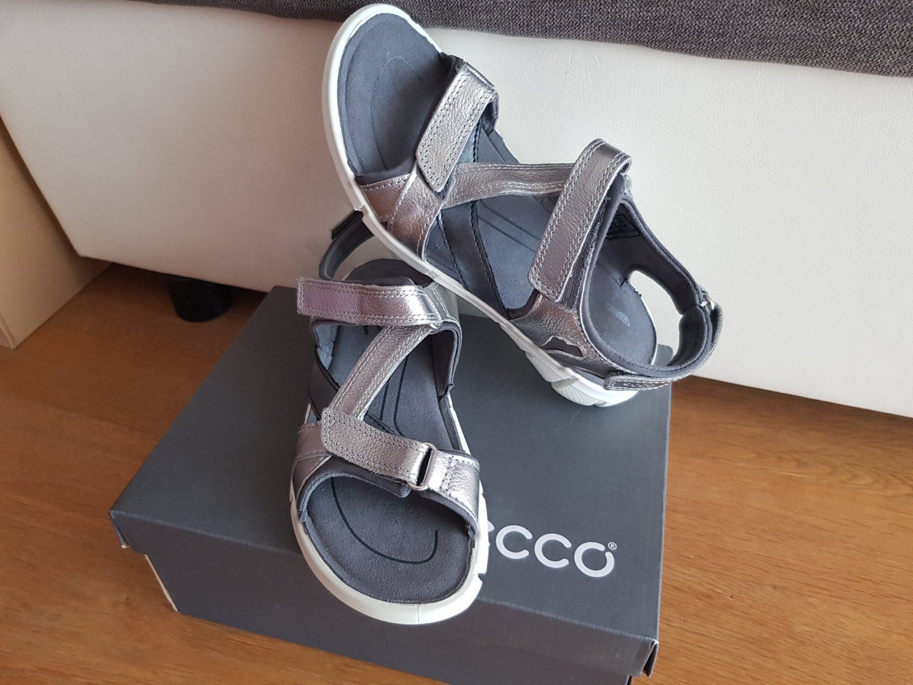 Ecco Scarpe per ragazze: Mädchensandalen von Ecco Gr.35 – Nuovo e nell'imballaggio originale da Reinach AG venduto da innamac 2