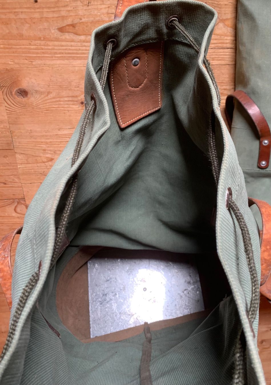 Schweizer Armee Taschen: 2 Material-/Werkzeugsäcke der CH Armee – Gebraucht aus Goldingen von Bergler012 2
