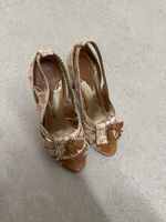 Lelepy Pumps