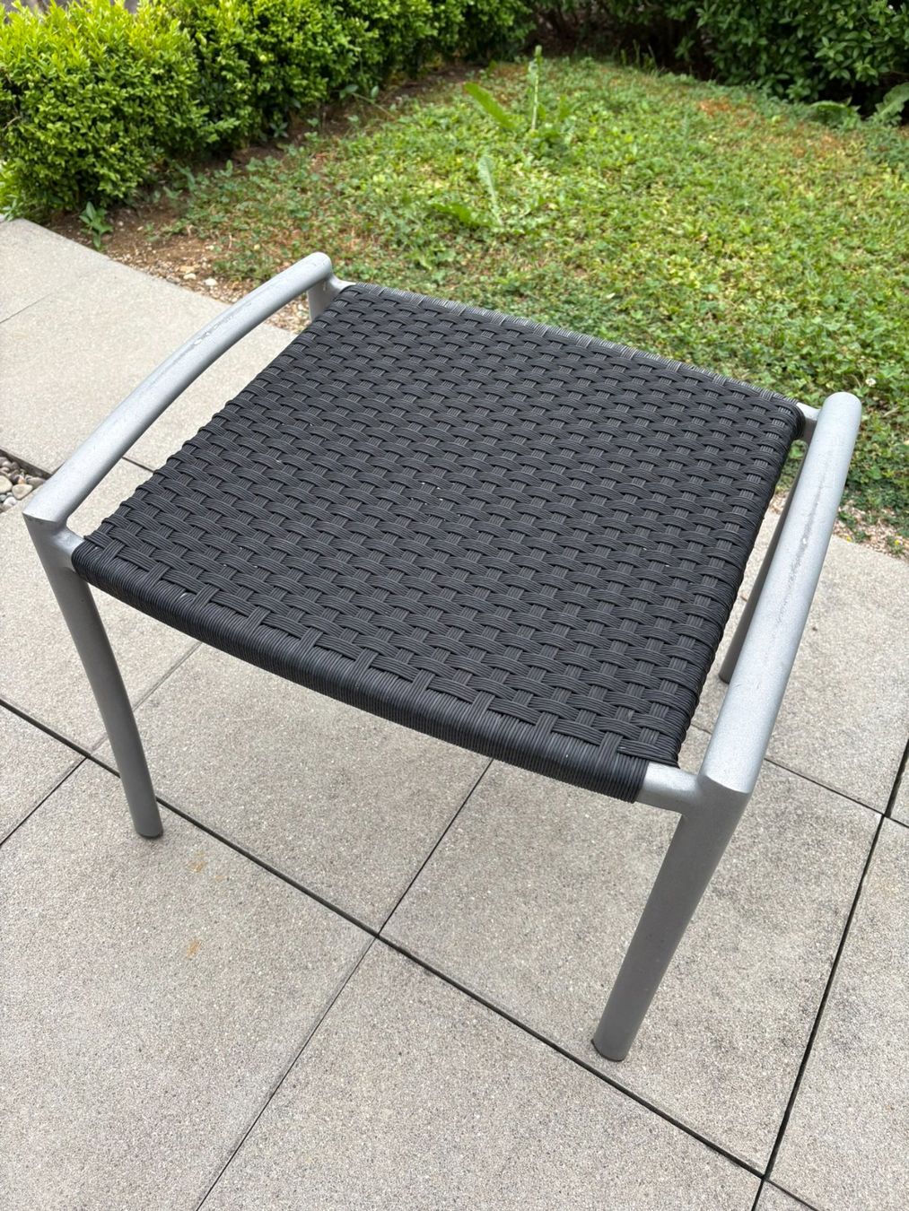 Hunn Sedie: Hunn Gartenstuhl-Set: 4 Stühle mit Armlehne & 2 Hocker – Usato da Schinznach-Dorf venduto da URSINA33 3
