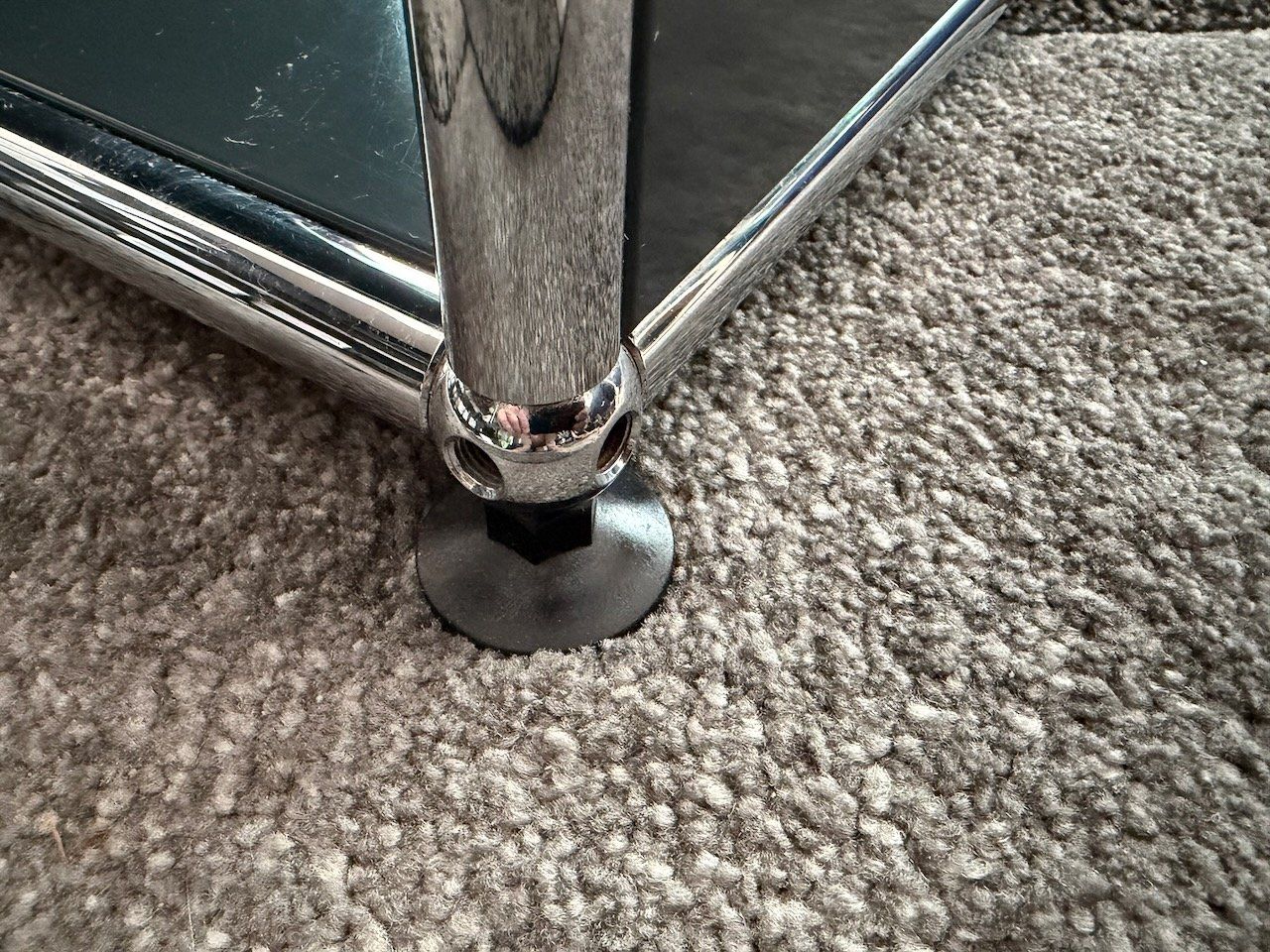 USM Tavoli: USM Haller table basse cube 52x52 anthracite + verre – Usato da Biel/Bienne venduto da kiouk 8