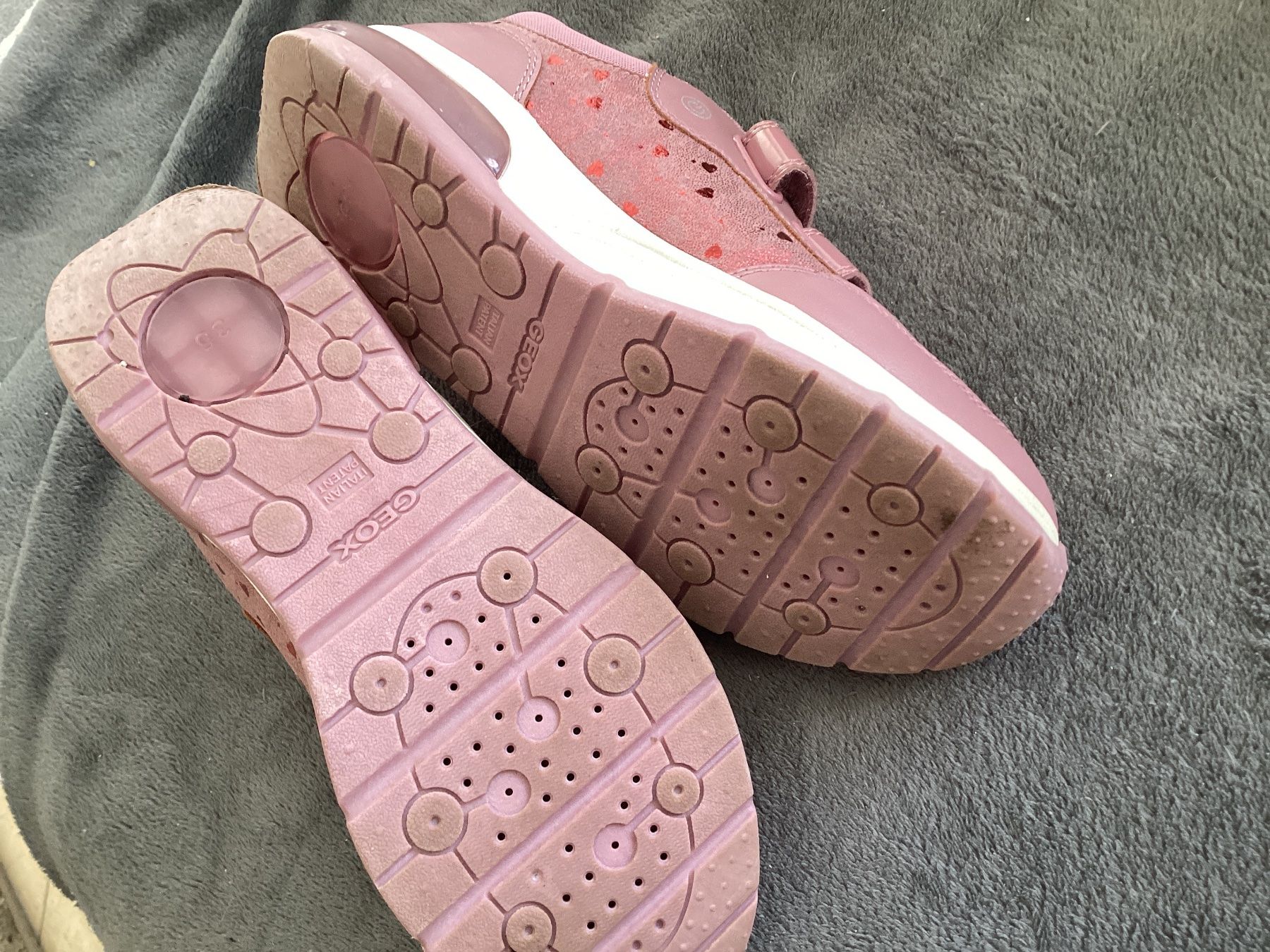 Geox Schuhe für Mädchen: Geox Girls Sneakers Freizeitschuhe – Gebraucht aus Flüelen von ne08 1