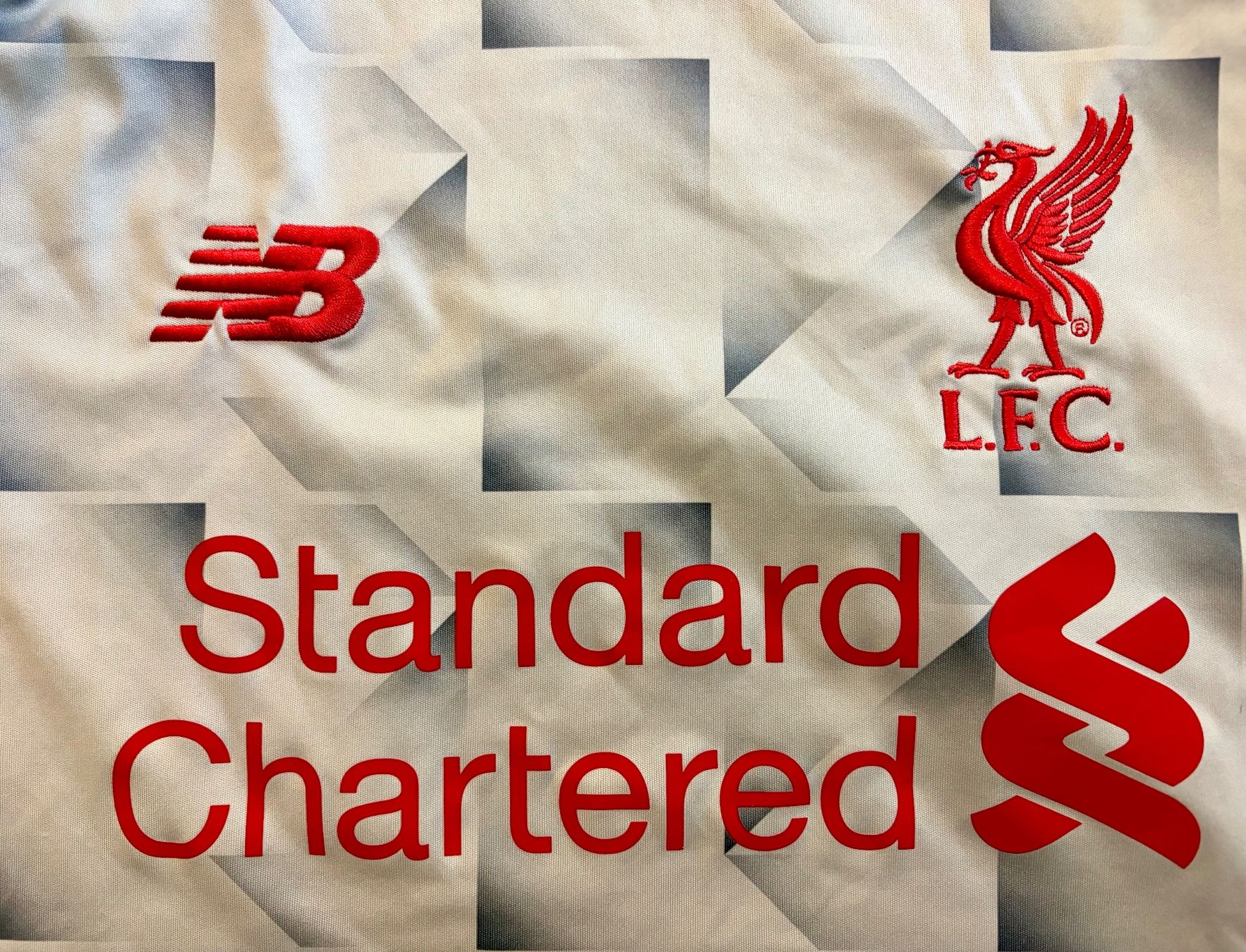 New Balance Leibchen & Hosen: Maillot Third Liverpool 2018-2019 – Gebraucht aus Chamoson von mat_d5gg 6