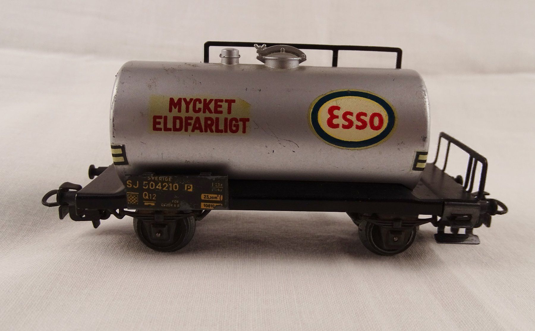 Modelleisenbahnen: MÄRKLIN 4524 ESSO MYCKET ELDFARLIGT – Gebraucht aus Grüningen von Kartensammler