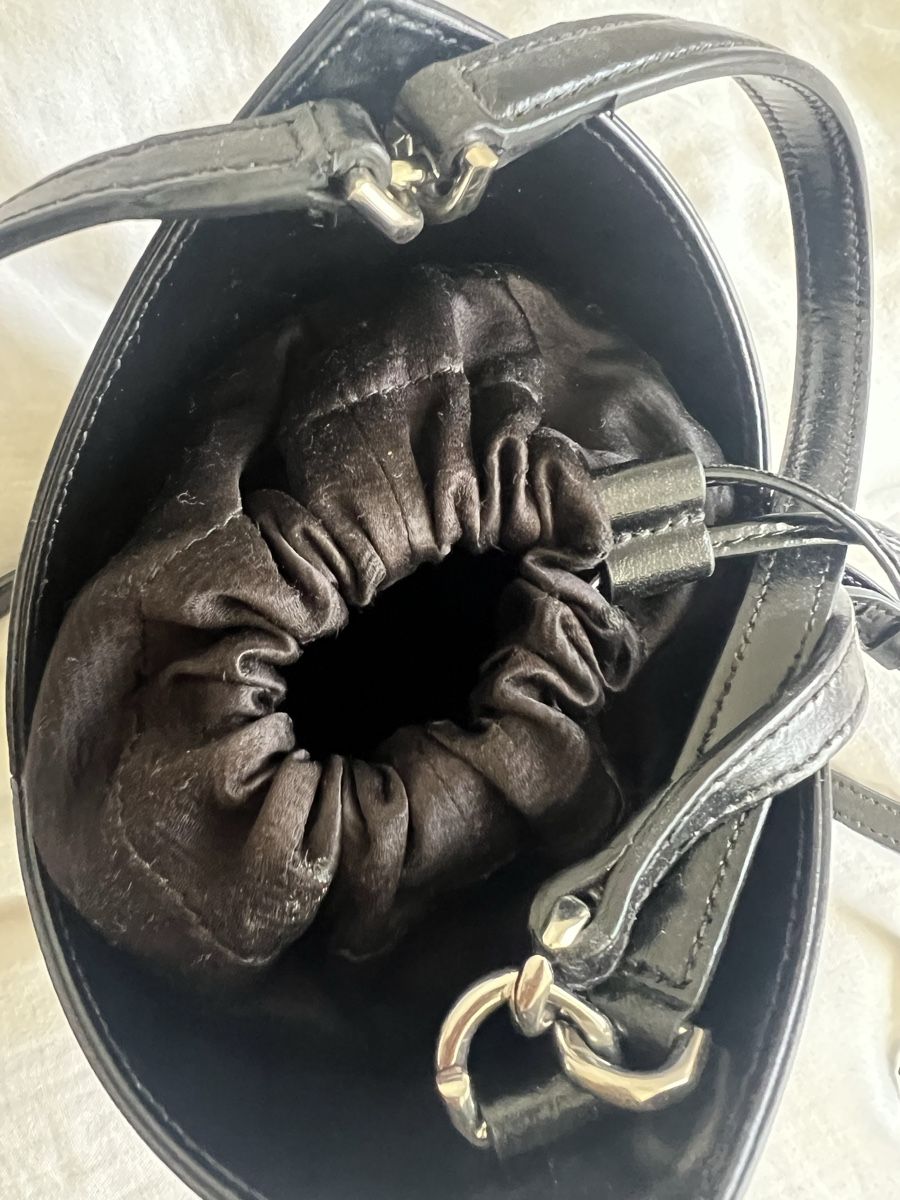 Givenchy Borse da donna: Mini shoulder bucket GIVENCHY – Usato da Männedorf venduto da gaj_sp96 2
