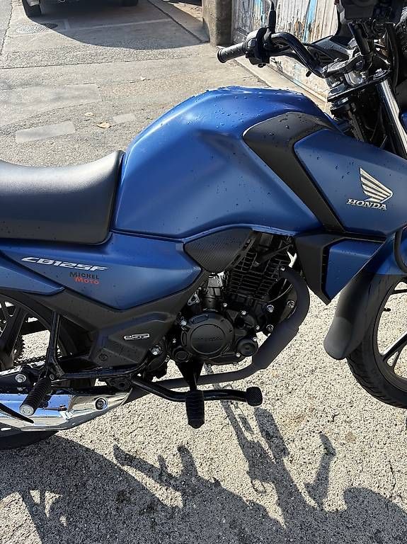 Strada: Honda CB 125 (2024) – Usato da lausanne venduto da cha_tws2 4