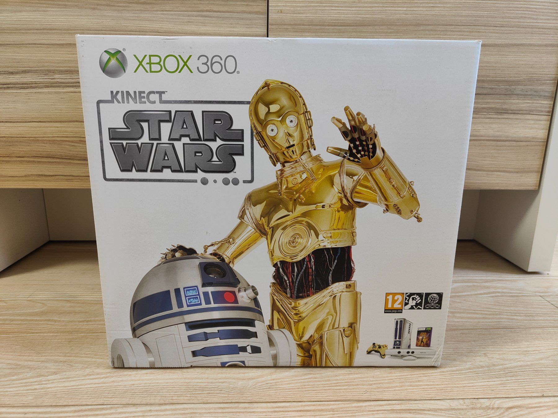 Microsoft Consoles: Console Xbox 360 "Édition Star Wars" en Boîte – D'occasion à Châtelaine par Chompis