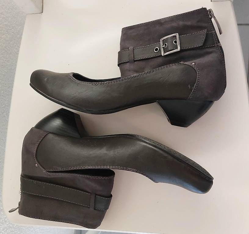 Scarpe da donna: schöne Damen Schuhe Gr. 42, Leder grau – Usato da Basel venduto da hbe_6gsv 1