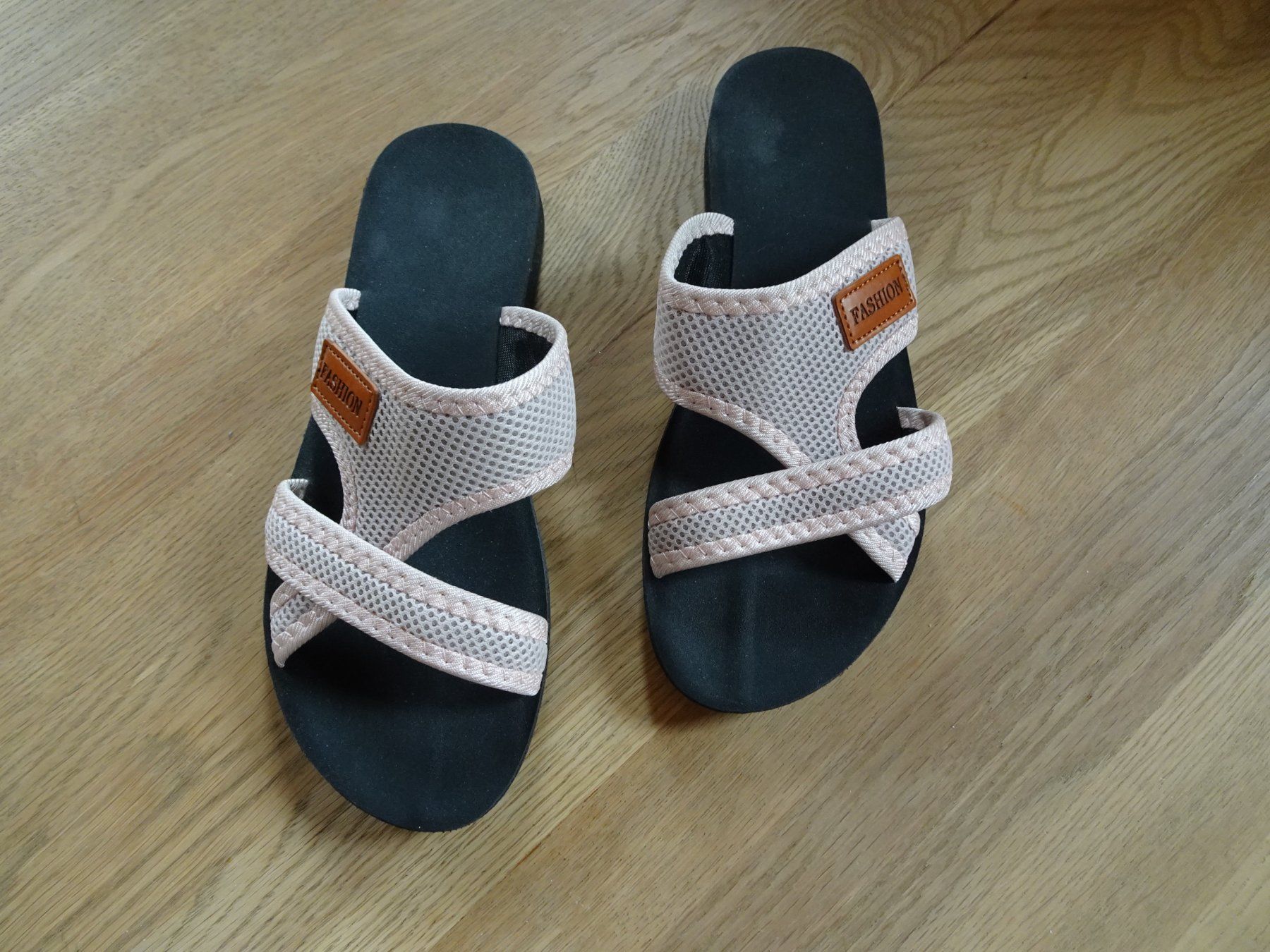 Scarpe da donna: Sandale rosa-schwarz Gr. 36 - 226124 – Usato da Küssnacht am Rigi venduto da Schuhe-Secondhand 2