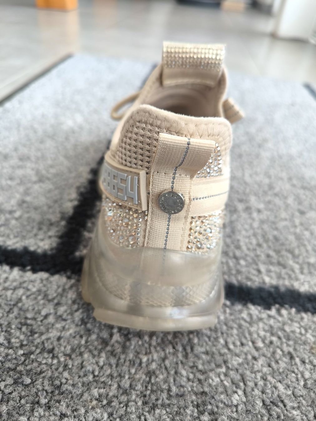Steve Madden Scarpe da donna: Steve Madden Sneaker Beige mit Strass, Grösse 36 – Usato da Widnau venduto da Perla12 3