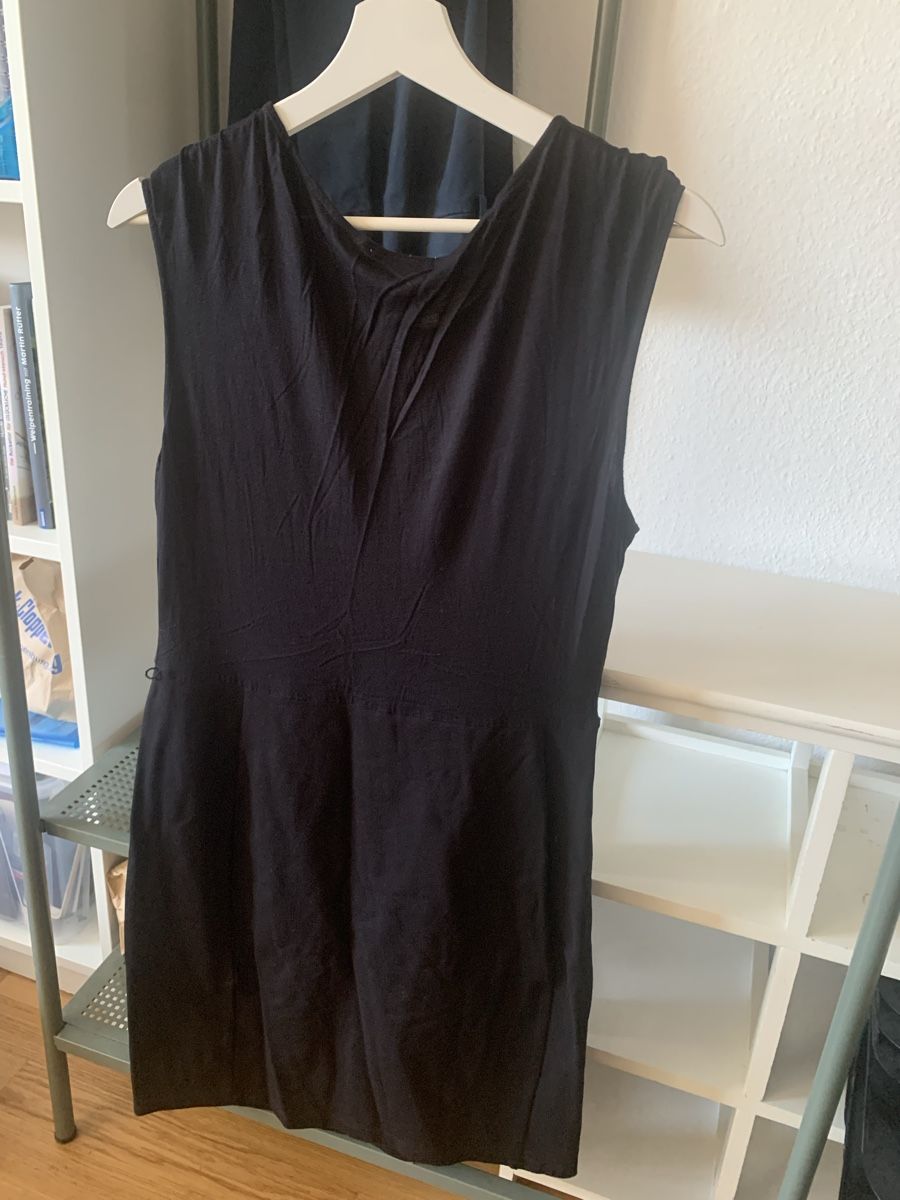 Vestiti: Schwarzes H&M Kleid, Grösse M – Usato da Basel venduto da ari_xy65 1